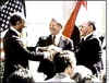 PEACE_SIGNING.jpg (7856 bytes)